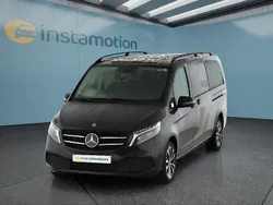 Schwarz Gebraucht 2023 Mercedes V300 Van / Kleinbus | 58.199 € (Guter Preis)