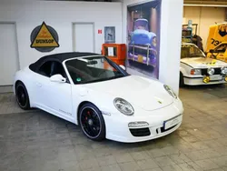 Porsche 911 Carrera GTS