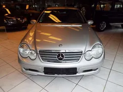 Brillantsilber metalliclack Gebraucht 2002 Mercedes C180 Coupé | 3.666 € (Etwas zu teuer)