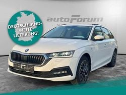 Weiß Gebraucht 2022 Skoda Octavia Clever Kombi | 24.881 € (Guter Preis)