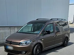 Braun Gebraucht 2013 VW Caddy Maxi Van / Kleinbus | 13.999 € (Teuer)