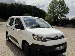 Weiß Gebraucht 2019 Citroën Berlingo Van / Kleinbus | 10.999 € (Fairer Preis)