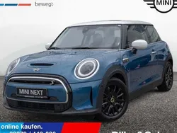Island blue Gebraucht 2023 Mini Cooper SE Classic Kleinwagen | 19.900 € (Guter Preis)