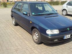 Grün Gebraucht 1997 Skoda Felicia Kleinwagen | 400 €