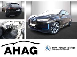 Saphirschwarz metallic Gebraucht 2022 BMW iX SUV | 51.990 € (Superpreis)