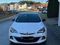 Weiß Gebraucht 2016 Opel Astra GTC Limousine | 8.500 € (Fairer Preis)