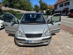 Grau Gebraucht 2004 Mercedes A140 Kombi | 1.288 €