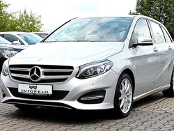Grau Gebraucht 2015 Mercedes B200 Urban Van / Kleinbus | 14.950 € (Fairer Preis)