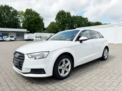 Weiß Gebraucht 2016 Audi A3 Sportback Limousine | 11.490 € (Guter Preis)