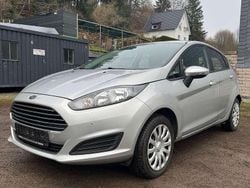 Silber Gebraucht 2013 Ford Fiesta Trend Limousine | 5.400 € (Etwas zu teuer)