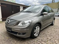 Kometgrau metalliclack Gebraucht 2006 Mercedes B200 Van / Kleinbus | 6.990 € (Fairer Preis)