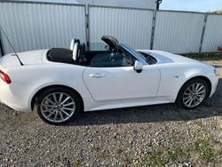 Weiß Gebraucht 2016 Fiat 124 Spider Lusso Cabrio | 16.950 € (Guter Preis)