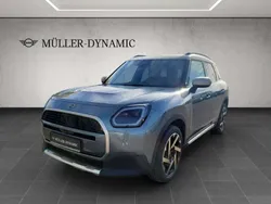 Smokey green Gebraucht 2025 Mini Cooper Countryman SUV | 41.540 € (Fairer Preis)