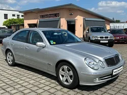 Silber Gebraucht 2004 Mercedes E200 Avantgarde Limousine | 7.900 € (Etwas zu teuer)