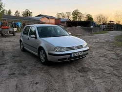 Silber Gebraucht 2002 VW Golf IV Limousine | 2.000 € (Fairer Preis)