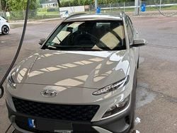 Grau Gebraucht 2021 Hyundai Kona Trend SUV | 17.500 € (Fairer Preis)