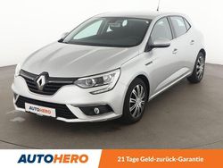 Grau Gebraucht 2016 Renault Mégane III Experience Limousine | 10.070 € (Fairer Preis)