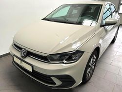 Grau Gebraucht 2023 VW Polo Move Limousine | 15.987 € (Guter Preis)