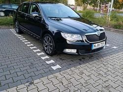 Schwarz Gebraucht 2009 Skoda Superb Limousine | 5.700 € (Fairer Preis)
