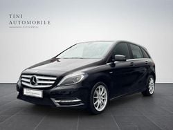 Schwarz Gebraucht 2012 Mercedes B200 Van / Kleinbus | 12.999 € (Guter Preis)