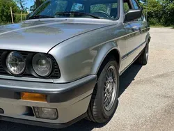 Blau Gebraucht 1988 BMW 325 Limousine | 15.900 €