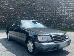 Grau Gebraucht 1992 Mercedes S300 SE Limousine | 8.999 €
