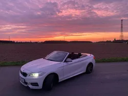 Weiß Gebraucht 2016 BMW M240 M Sport Cabrio | 26.750 € (Fairer Preis)
