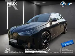 Black sapphire Gebraucht 2022 BMW iX Sport Line SUV | 48.989 € (Guter Preis)