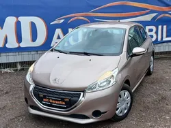 Gold Gebraucht 2013 Peugeot 208 Active Kleinwagen | 4.890 €