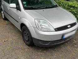 Silber Gebraucht 2005 Ford Fiesta Kleinwagen | 549 € (Superpreis)