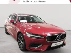 Fusion red metallic Gebraucht 2020 Volvo V60 Inscription Kombi | 24.890 € (Guter Preis)