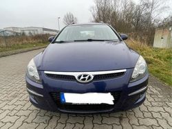 Blau Gebraucht 2009 Hyundai i30 Kombi | 1.850 € (Fairer Preis)