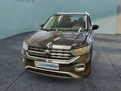 Schwarz Gebraucht 2023 VW T-Cross Move SUV | 21.610 € (Fairer Preis)