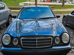 Gebraucht 1999 Mercedes E220 Limousine | 3.350 €