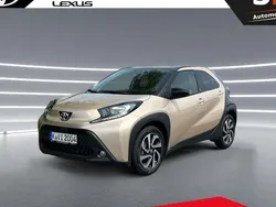 Beige Gebraucht 2024 Toyota Aygo Kleinwagen | 16.950 € (Fairer Preis)