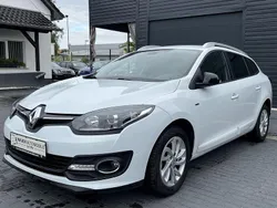 Weiß Gebraucht 2015 Renault Mégane III LIMITED Limousine | 5.970 € (Guter Preis)