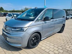 Monosilber metallic Gebraucht 2024 VW T7 Style Van | 67.370 €