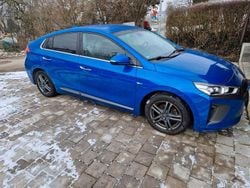 Blau Gebraucht 2016 Hyundai Ioniq Style Kleinwagen | 8.500 € (Fairer Preis)