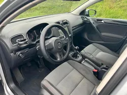 Silber Gebraucht 2011 VW Golf VI Comfortline Limousine | 6.200 € (Etwas zu teuer)