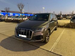 Grau Gebraucht 2021 Audi Q7 Ambiente SUV | 45.000 € (Fairer Preis)