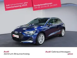 Navarrablau metallic Gebraucht 2024 Audi A3 Sportback Advanced Plus Limousine | 31.980 € (Guter Preis)