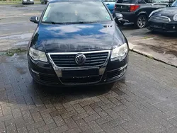 Schwarz Gebraucht 2009 VW Passat Limousine | 3.999 € (Fairer Preis)