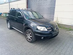 Schwarz Gebraucht 2006 Mitsubishi Outlander SUV | 2.600 €