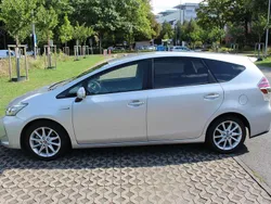 Silber Gebraucht 2018 Toyota Prius+ Comfort Van / Kleinbus | 24.000 € (Fairer Preis)