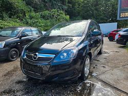 Schwarz Gebraucht 2014 Opel Zafira Family Van / Kleinbus | 5.900 € (Fairer Preis)