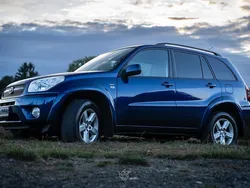 Blau Gebraucht 2004 Toyota RAV4 Sol SUV | 10.200 € (Teuer)
