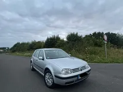Silber Gebraucht 2003 VW Golf IV Kleinwagen | 900 € (Guter Preis)