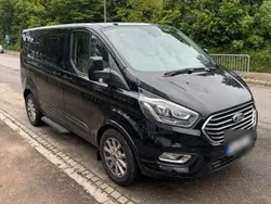 Schwarz Gebraucht 2019 Ford Tourneo Custom Titanium Van / Kleinbus | 35.900 € (Fairer Preis)