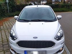 Weiß Gebraucht 2019 Ford Ka Kleinwagen | 7.950 € (Fairer Preis)