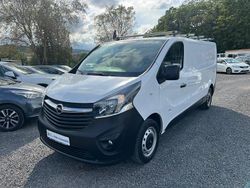 Weiß Gebraucht 2016 Opel Vivaro Van | 11.990 € (Guter Preis)